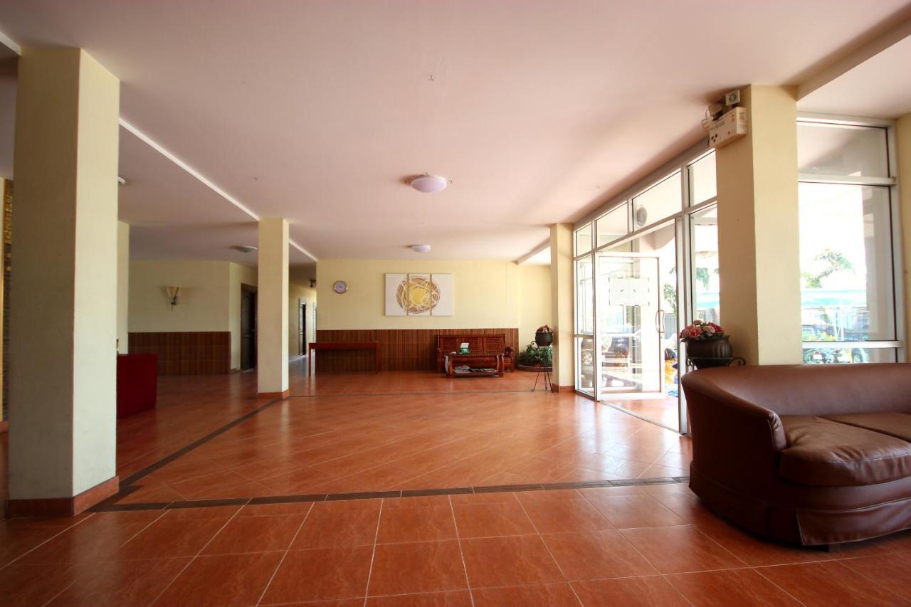 Matini Amata Hotel Ban Hua Phai Exterior photo